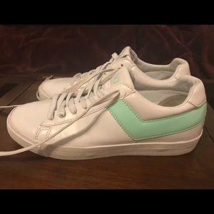 PONY tennis shoes barely worn super cute!